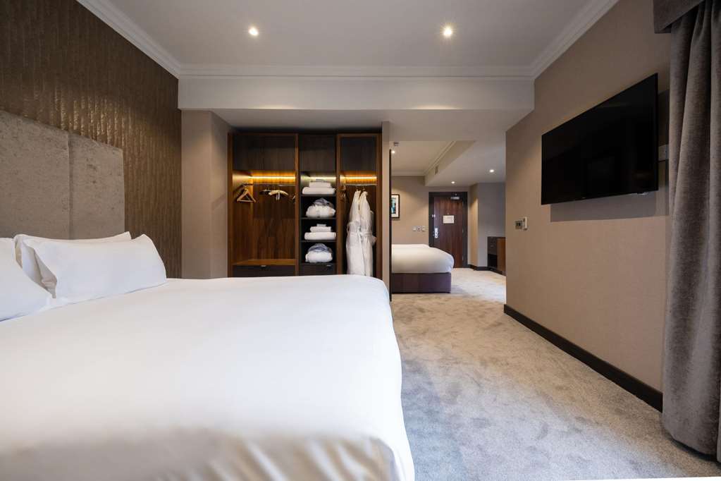 Ten Square Hotel Belfast Room photo