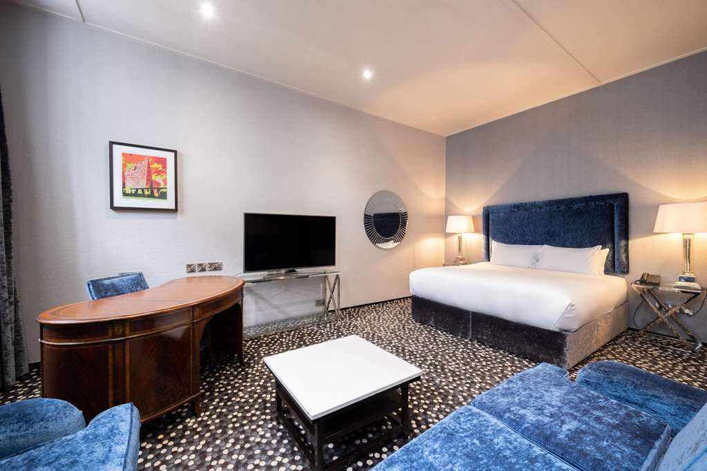 Ten Square Hotel Belfast Room photo