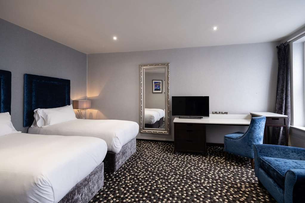 Ten Square Hotel Belfast Room photo